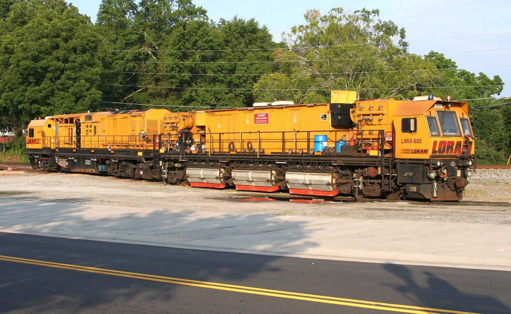 LMIX 605 railgrinder 